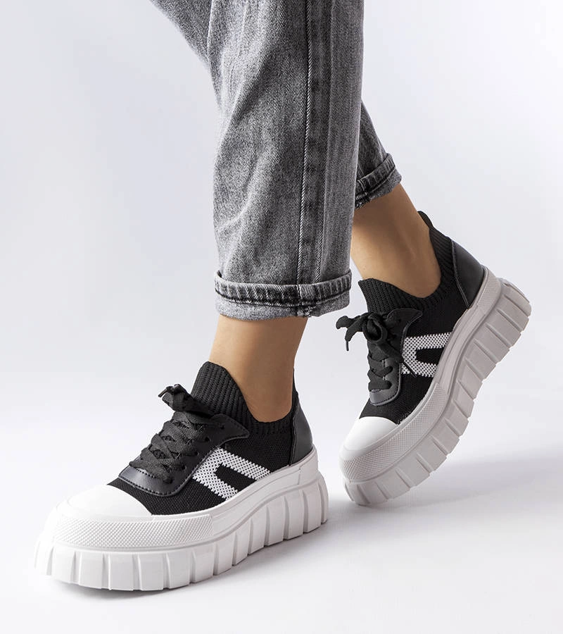 Czarne trampki na platformie Charpentier