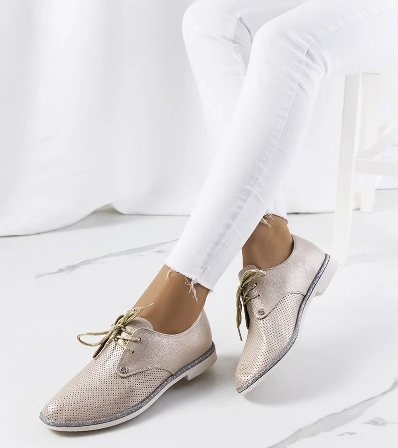 Złote błyszczące półbuty ażurowe Grand Street