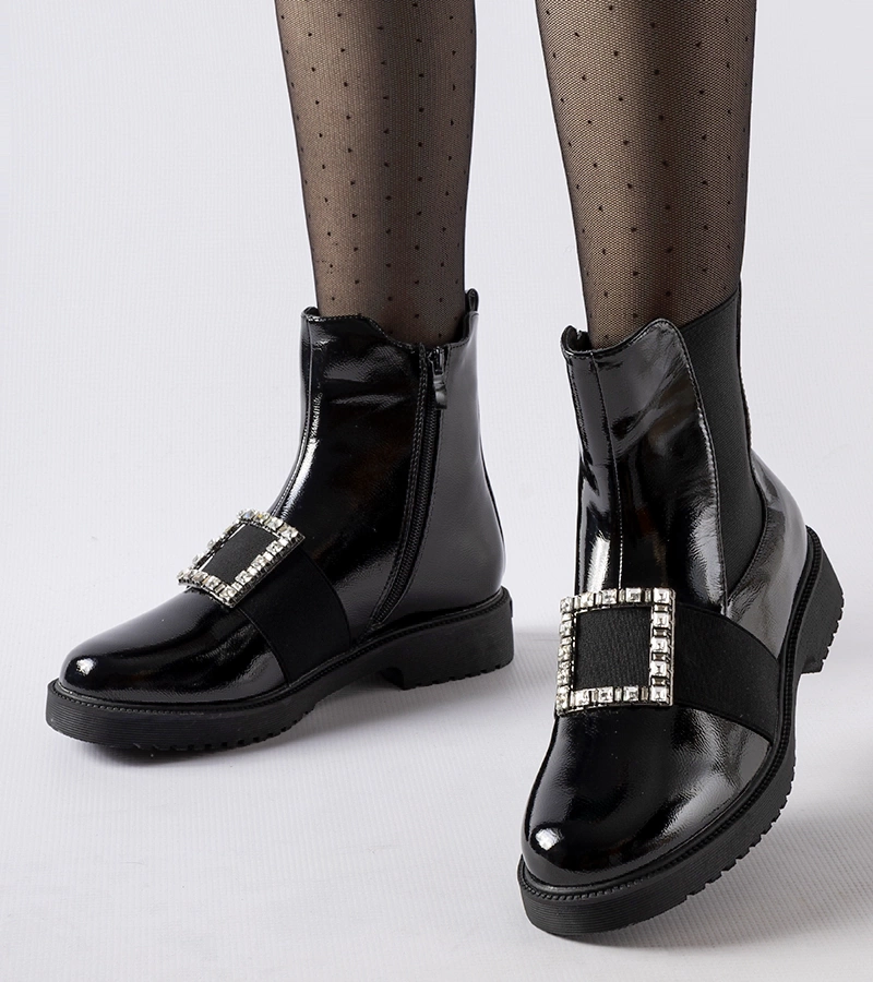 Czarne lakierowane botki z cyrkoniami Lisandro