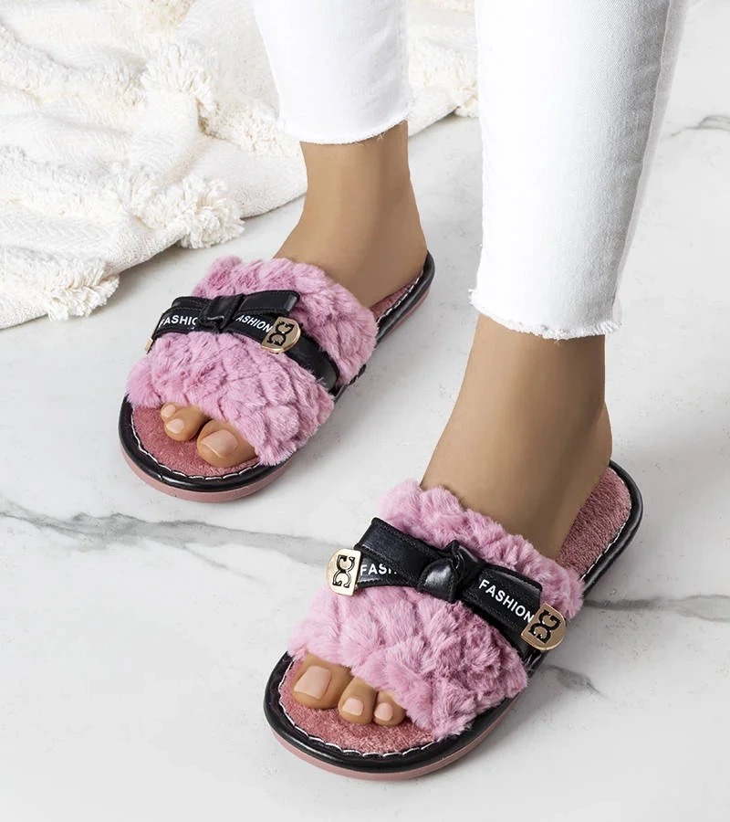 Różowe kapcie z kokardą Peter