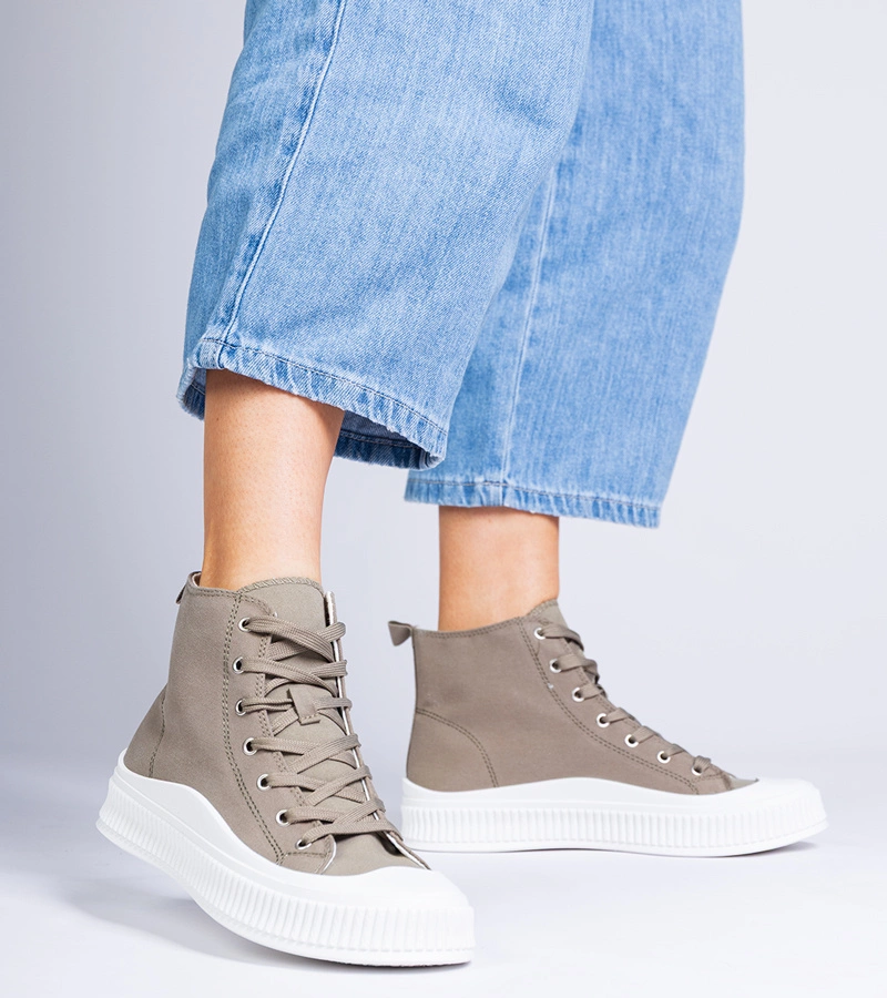 Zielone wysokie trampki na platformie Guerrino