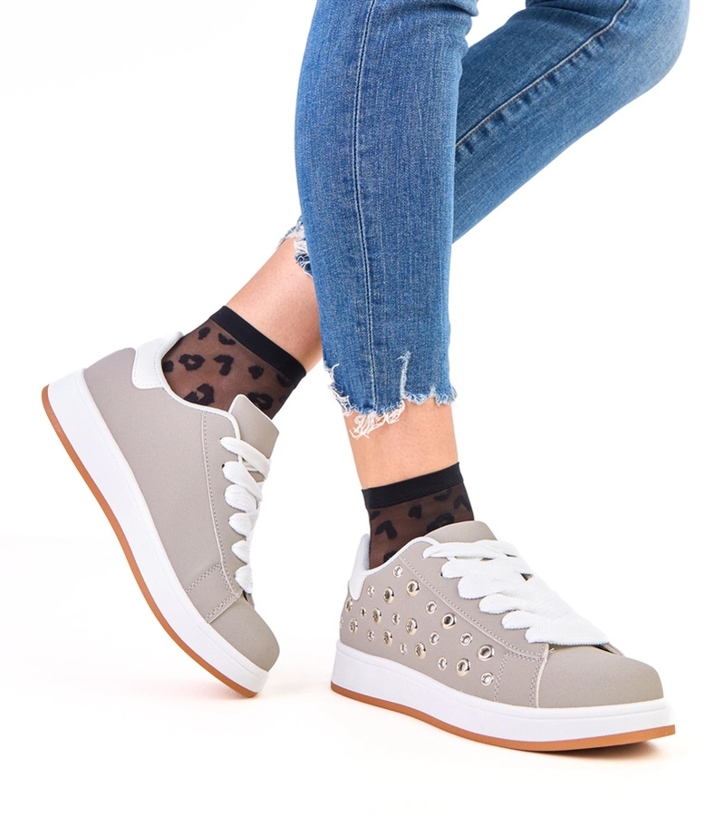 Szare sneakersy na platformie z nitami Adelis