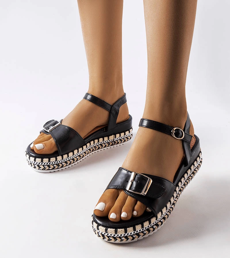 Czarne sandały na platformie Manuela