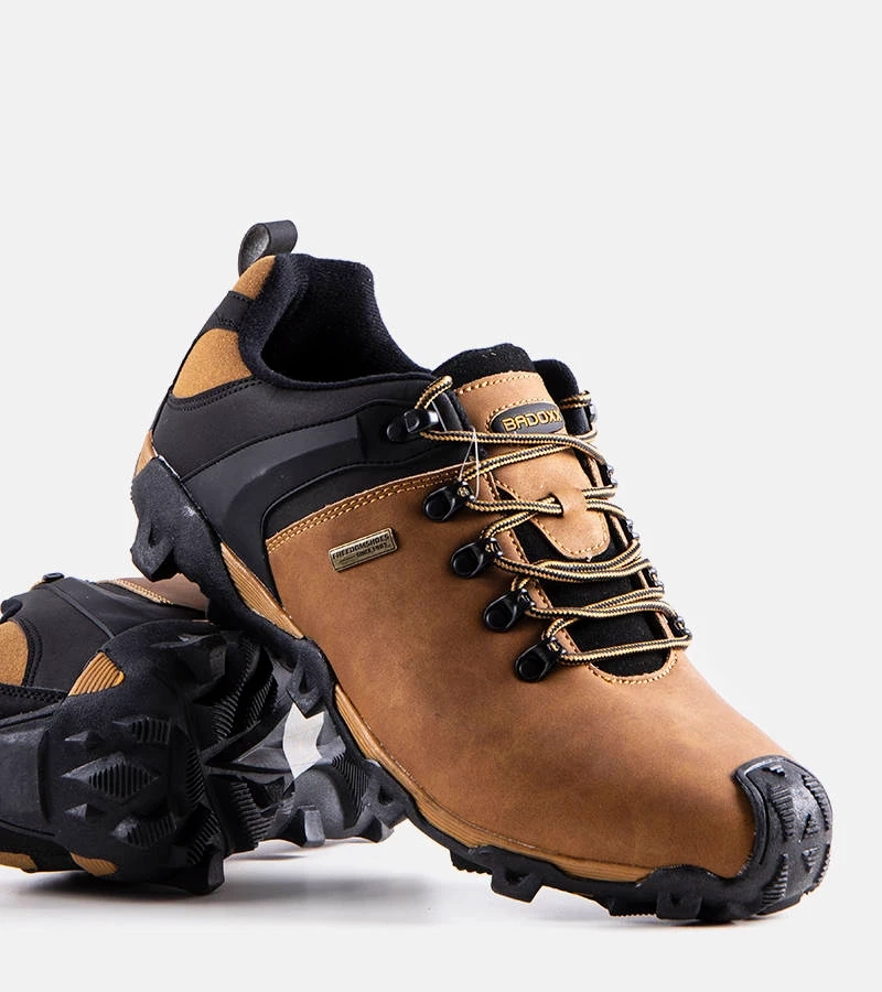 Brązowe ocieplane trapery Bamroks