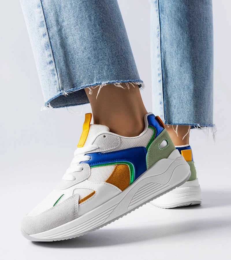 Białe sneakersy z łączonych materiałów Riel