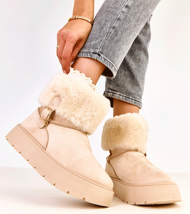 Beżowe śniegowce na platformie zdobione klamerką Salini