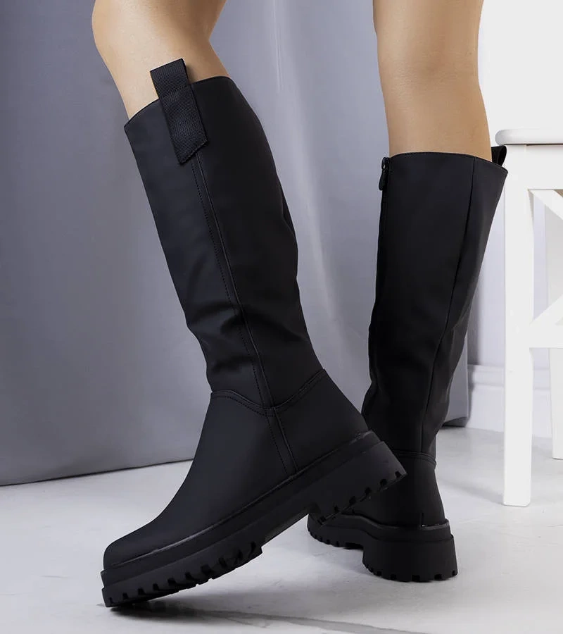 Czarne kozaki ocieplane Campoli