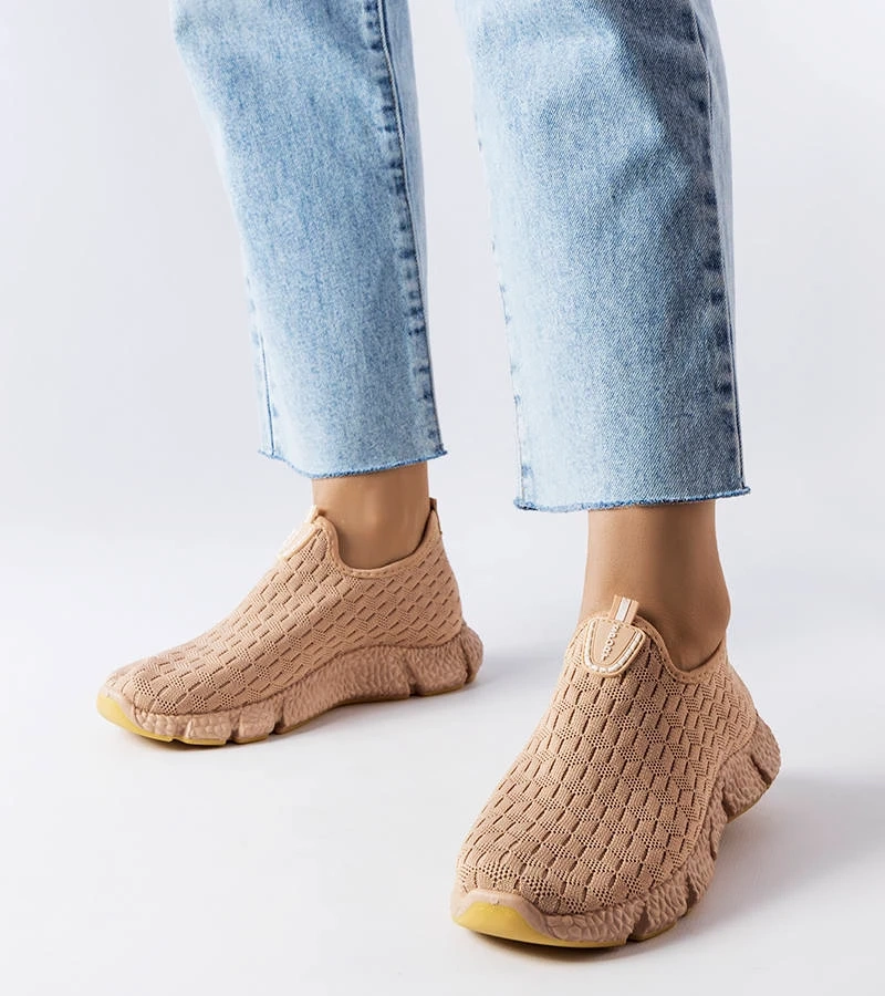 Beżowe sportowe sneakersy wsuwane  Obenor