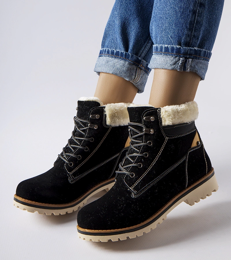 Czarne ocieplane trapery Montalbino