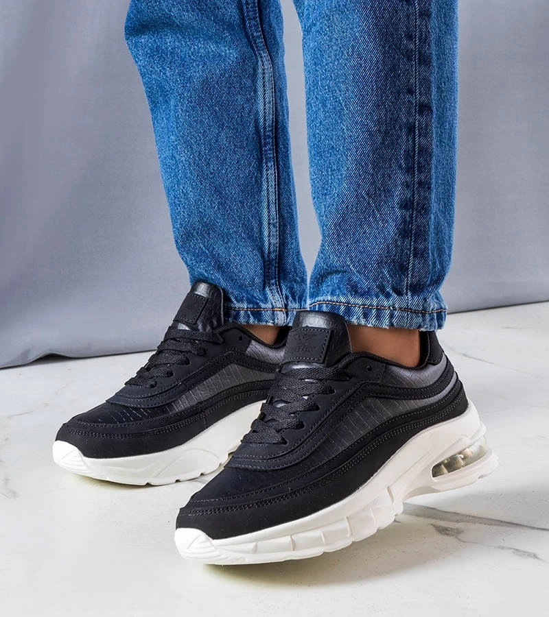 Czarne sneakersy Courtne