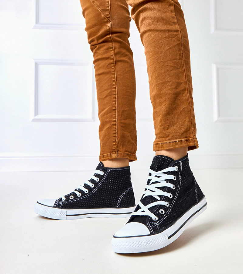 Czarne trampki ażurowe wysokie trampki Taris