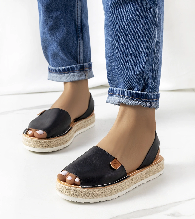 Czarne espadryle na platformie Verdam