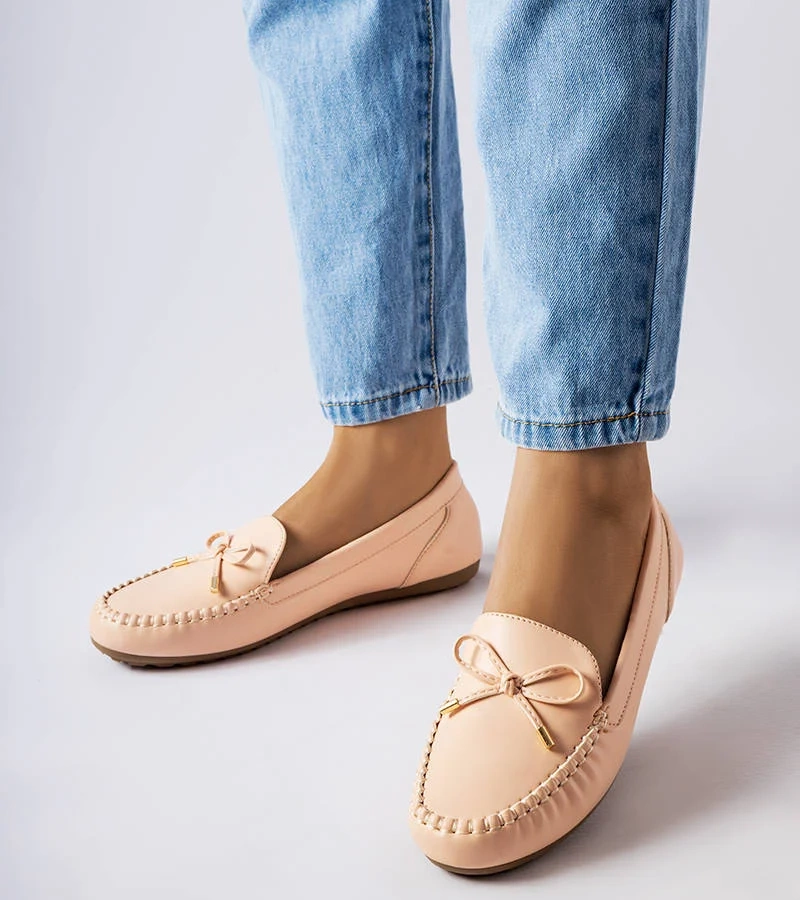 Beżowe mokasyny z kokardką Via Foria