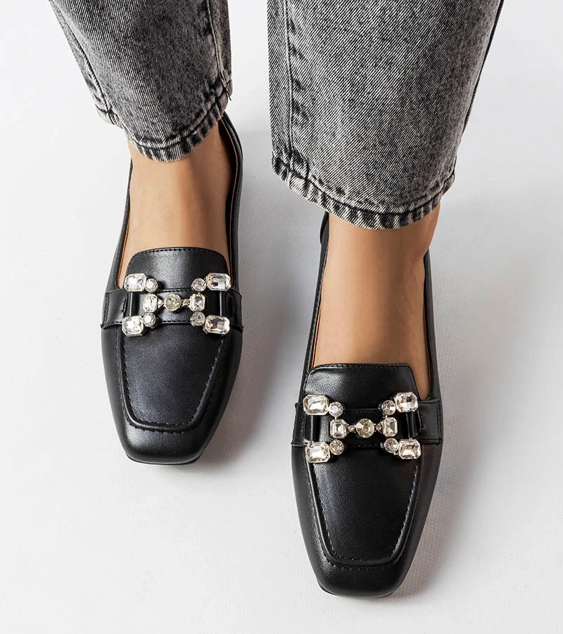 Czarne mokasyny z cyrkoniami skórzane kwadratowy nosek Marechal