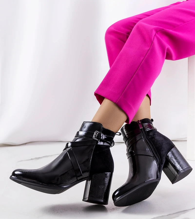 Czarne lakierowane botki Mossley