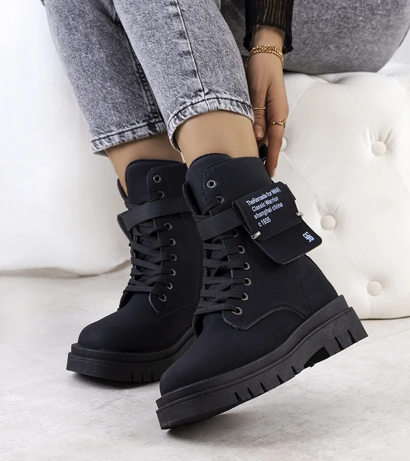 Czarne traperki damskie Paolo