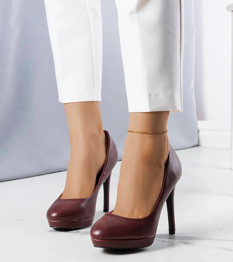 Bordowe czółenka na szpilce Santino