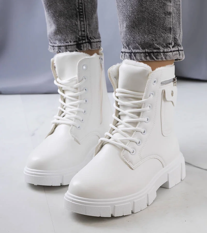 Białe traperki damskie Foris