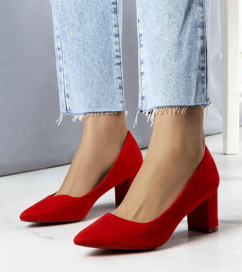 Czerwone czółenka na obcasie Demiki