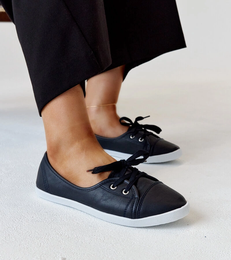 Granatowe tenisówki wsuwane eko skóra Knudsen