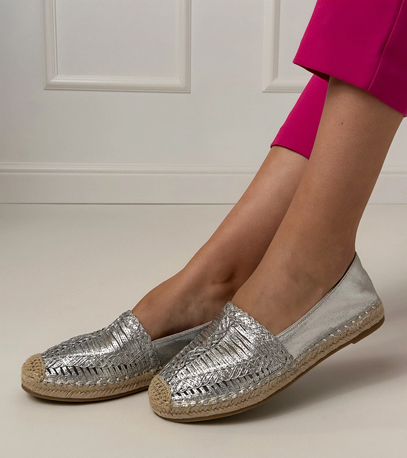 Srebrne espadryle ażurowe na platformie Zelvira