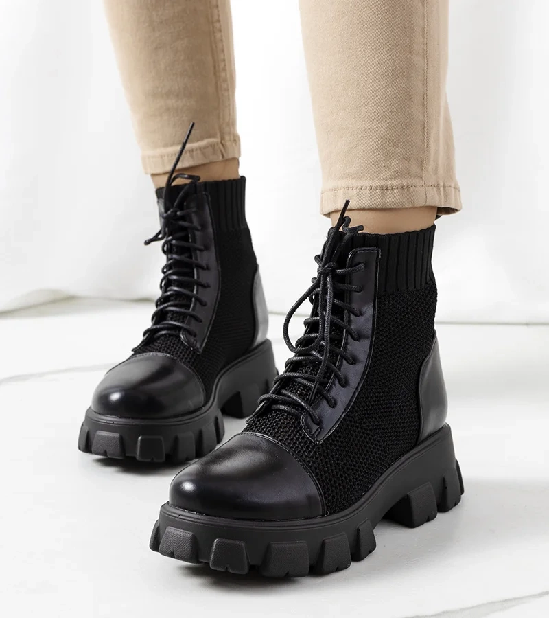 Czarne traperki damskie Lewers