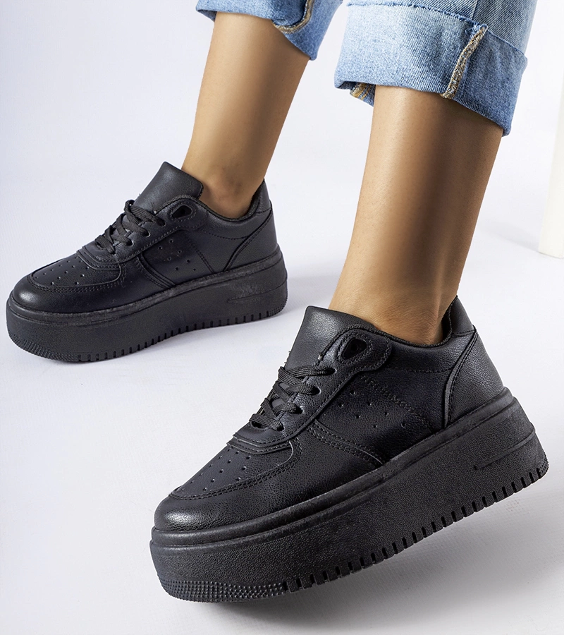 Czarne sneakersy na platformie Kassab