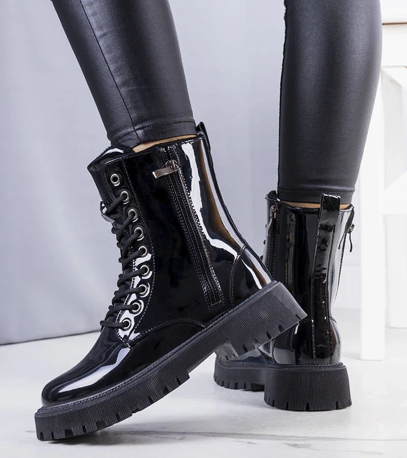 Czarne ocieplane botki Sido