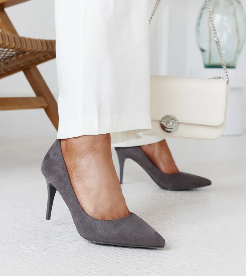 Szare szpilki ze skórzaną wkładką Paume