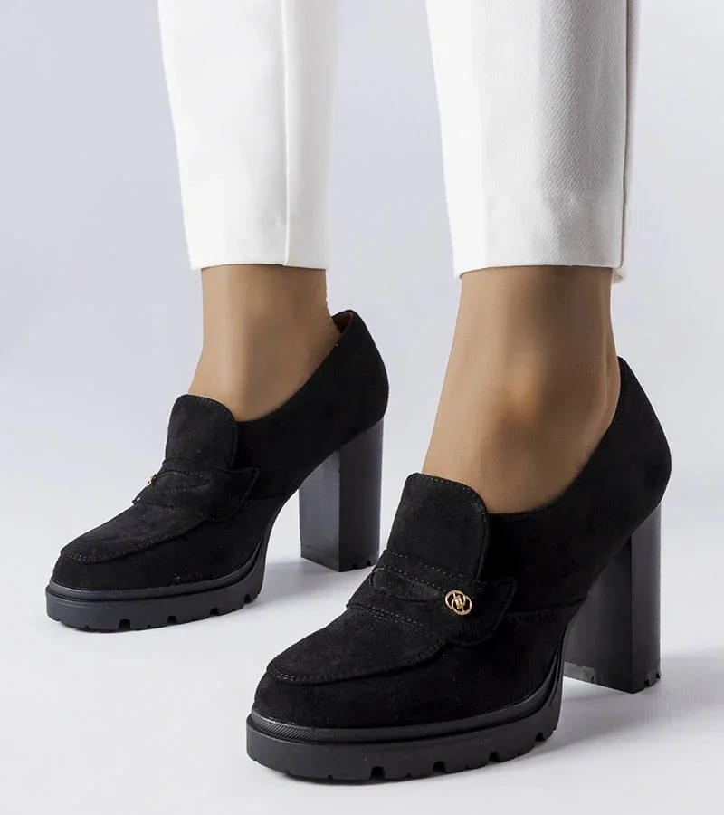 Czarne wsuwane czółenka na słupku Ancelina