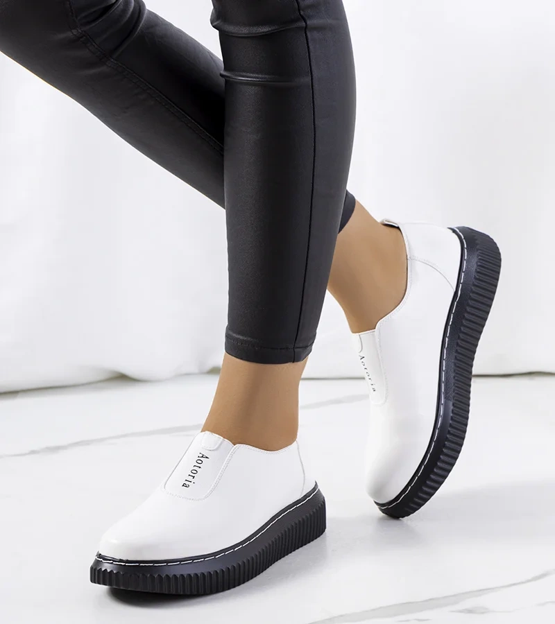 Białe półbuty na platformie Siddons