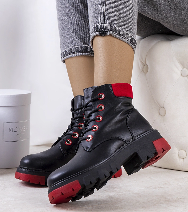 Czarne niskie traperki Ursy