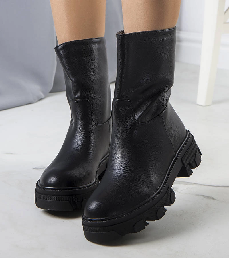 Czarne botki ocieplane Nasidi