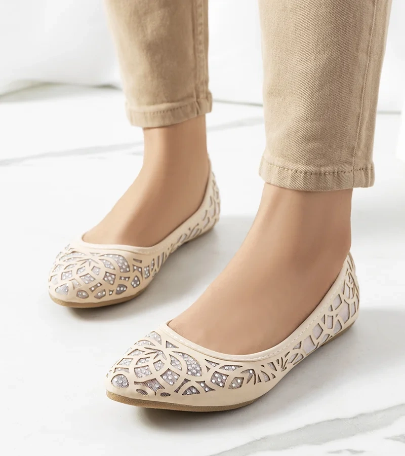 Beżowe ażurowe baleriny Lavarin
