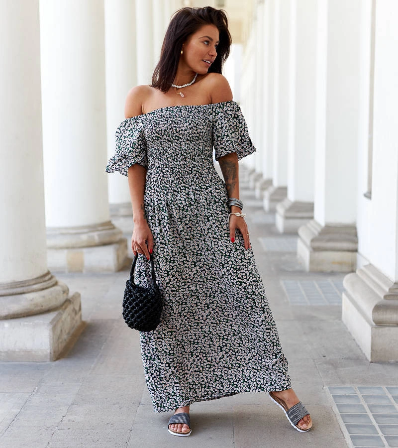 Czarna sukienka midi w kwiatki Lioba