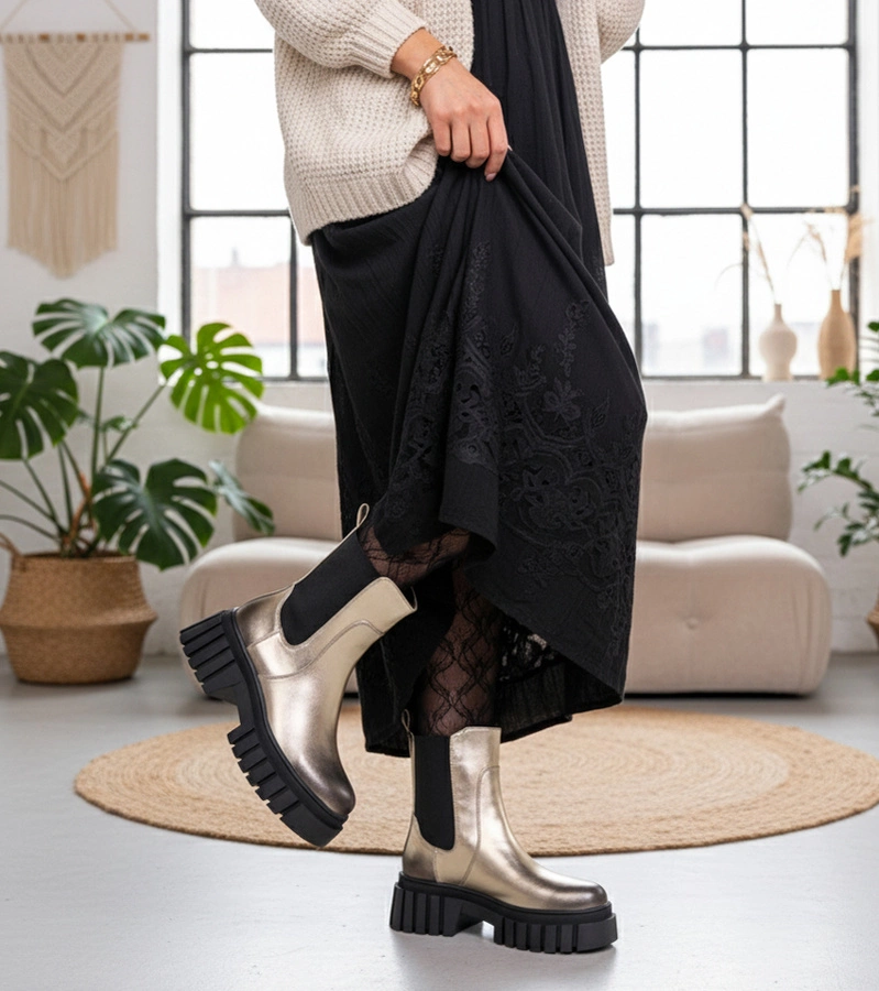 Złote botki na platformie z elastyczną wstawką Denya