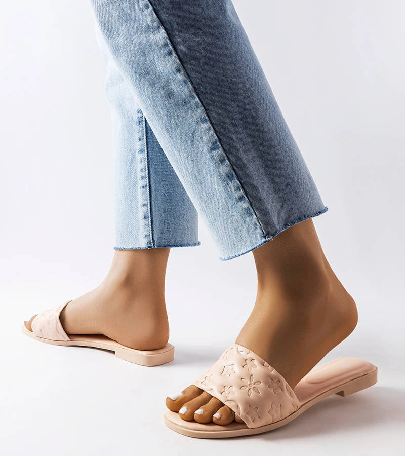 Beżowe płaskie klapki Amalie