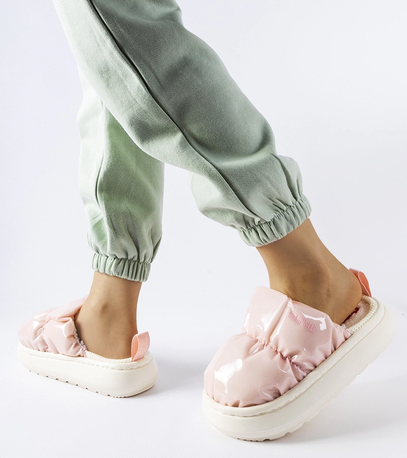 Różowe ocieplane kapcie Big Star MM274129