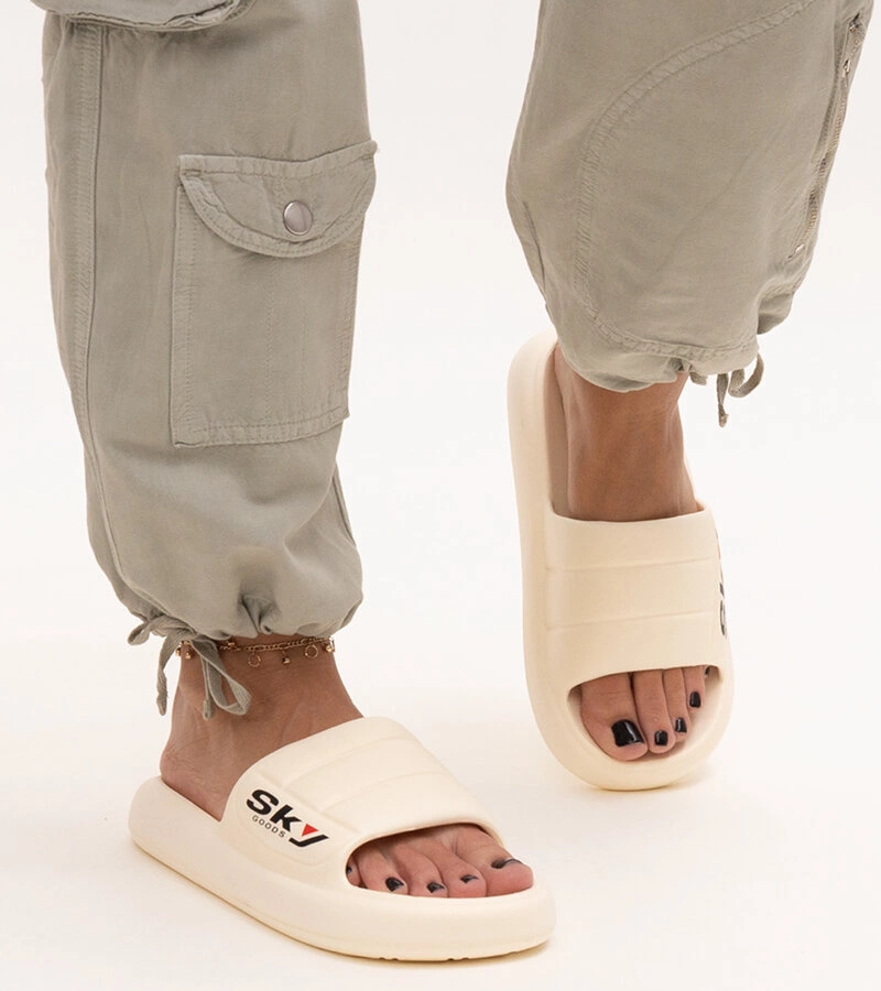 Beżowe piankowe klapki Ciarsa