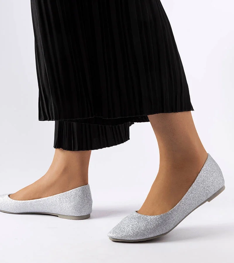 Srebrne brokatowe baleriny Serinto