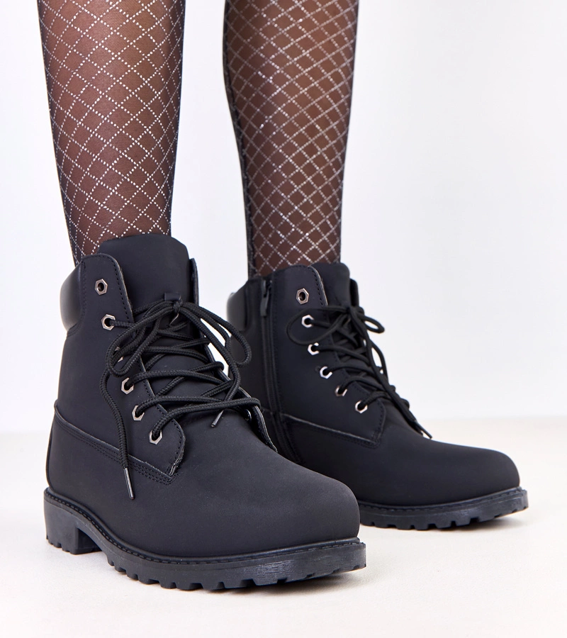 Czarne traperki damskie ocieplane futerkiem Kaleks