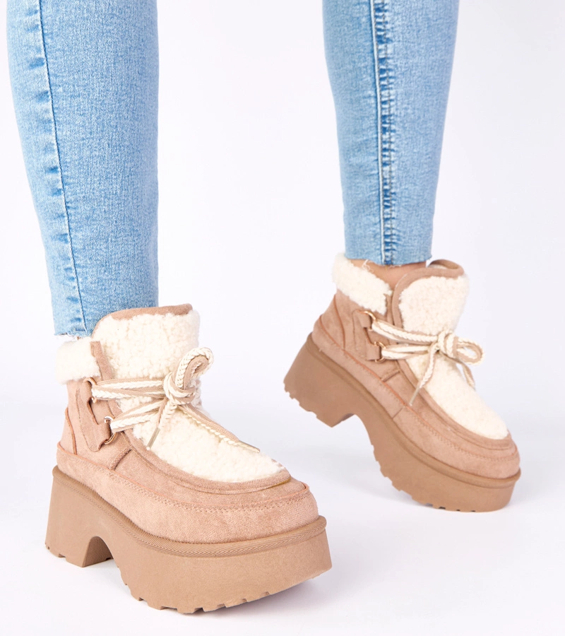 Ciemnobeżowe śniegowce z futerkiem na platformie Ziza