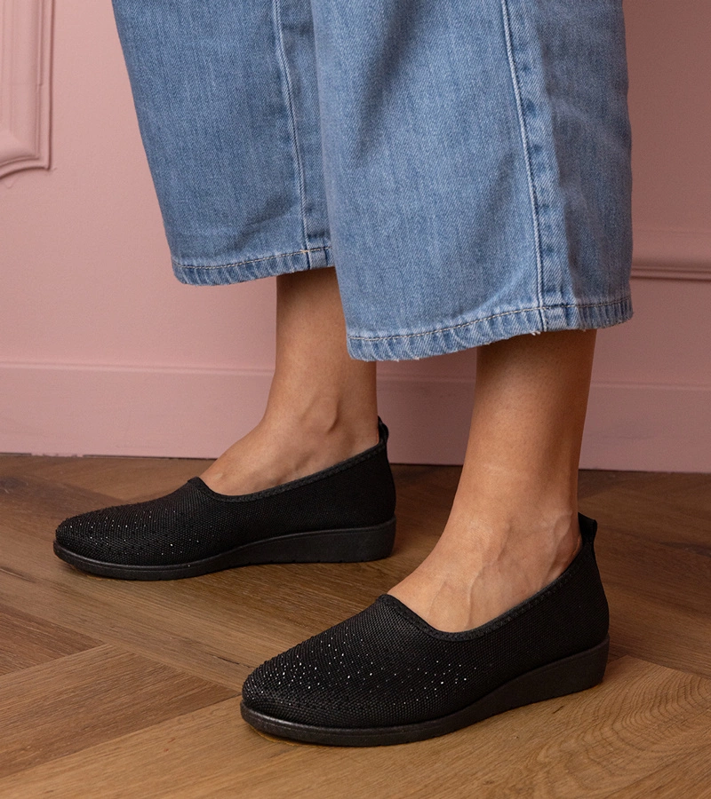 Czarne damskie tenisówki z cyrkoniami Luizet