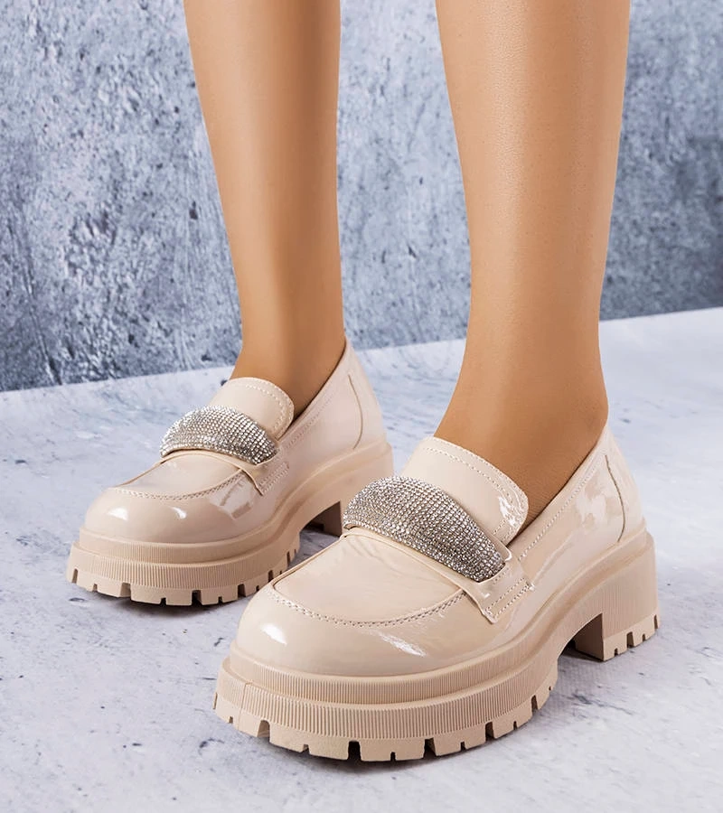 Beżowe lakierowane półbuty z cyrkoniami Mouss