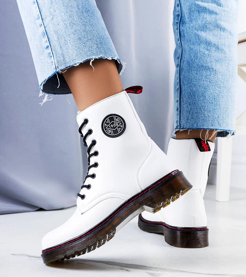 Białe ocieplane botki LCJ-22-31-1439L Lee Cooper