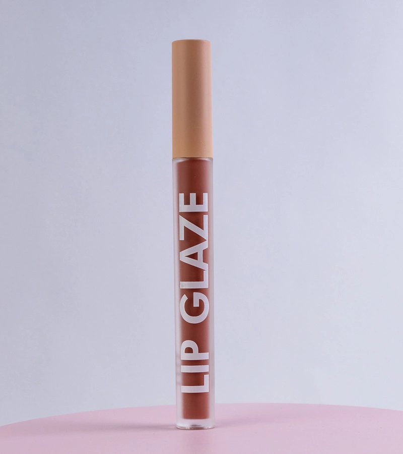 Matowy błyszczyk do ust LUXELUX Velvet Lip Glaze A4 3,5 g