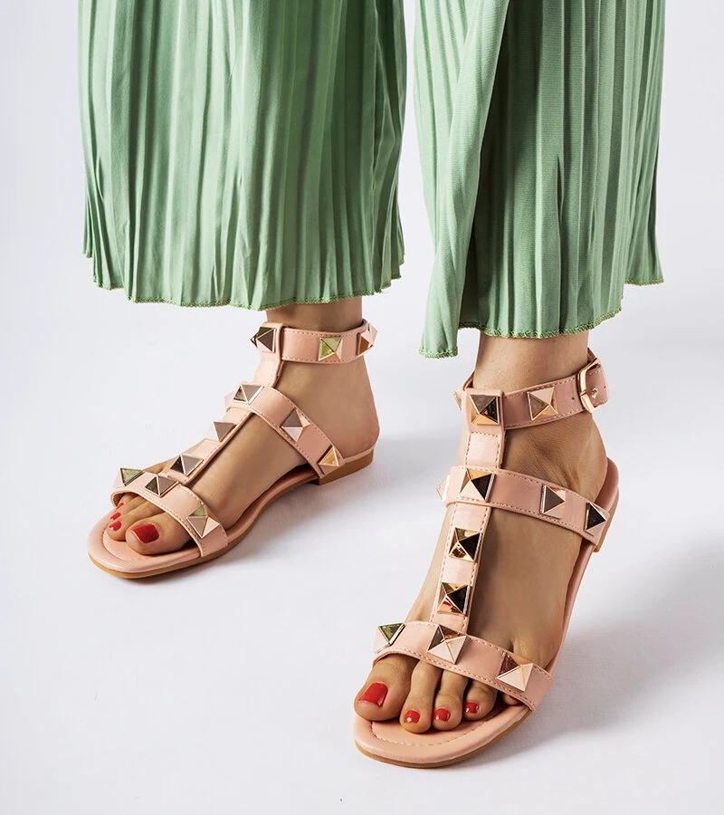 Różowe sandały z ćwiekami Ignazio