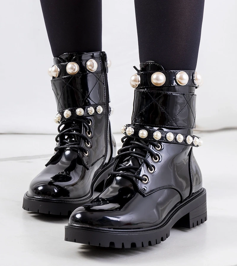 Czarne botki z perełkami Bredon