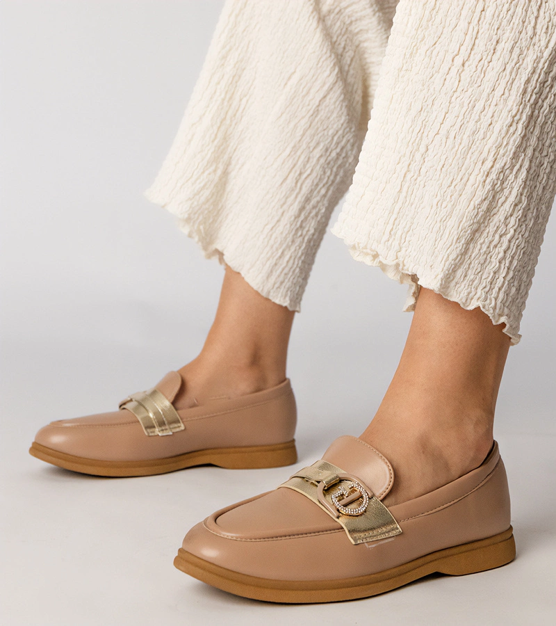 Kremowe mokasyny z ekoskóry z cyrkoniami Berita