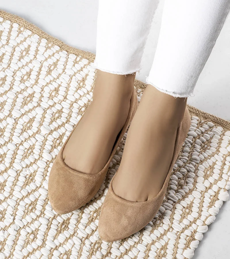 Beżowe baleriny z eko-zamszu Logan
